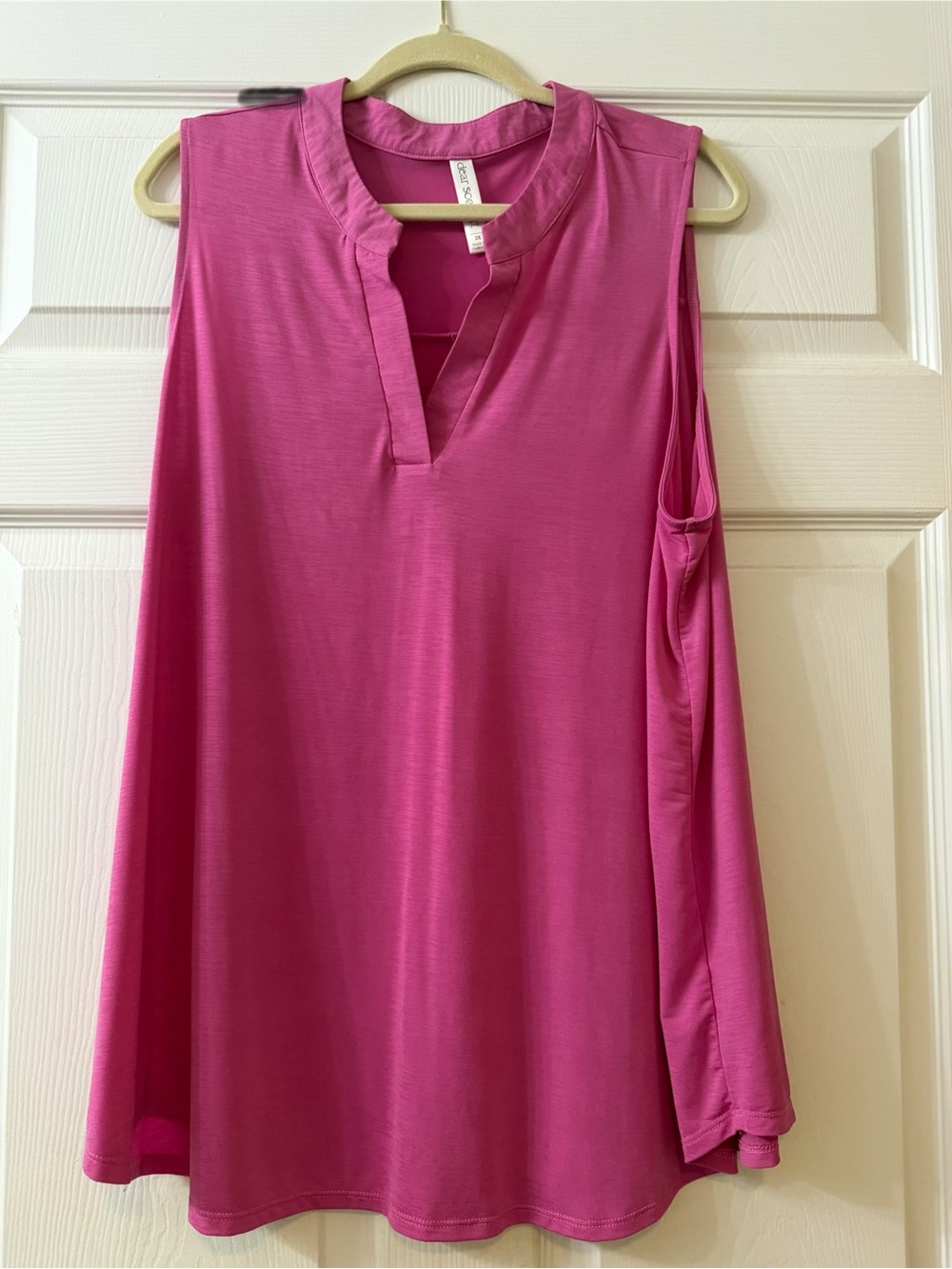 Women’s Split V-Neck Sleeveless Tank Top — Bright Pink